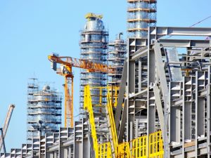 «ЗапСибНефтехим» в марте заключил 95 контрактов с 50 российскими предприятиями на поставку стройматериалов и оборудования