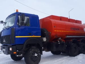 Теплоэнергосервис завозит топливо в отдаленные районы Якутии по автозимникам