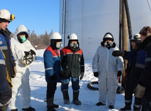 На ДЭС в Верхоянске ликвидировали условный разлив 400 тонн дизельного топлива