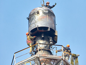 Оренбургский гелиевый завод обновляет факельную систему