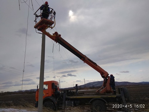 Энергетики восстановили электроснабжение 26 населенных пунктов Приморья, нарушенное циклоном