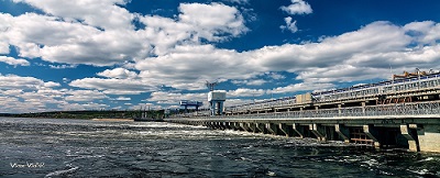 На Саратовской ГЭС началось половодье - открыли водосбросы