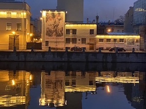 «Ленсвет» оформил светом Блокадную подстанцию на набережной Фонтанки