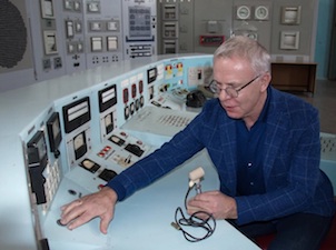 Легендарный хоккеист Вячеслав Фетисов посетил атомграды Озерск и Заречный