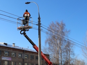 «Удмуртэнерго» модернизирует уличное освещение Ижевска
