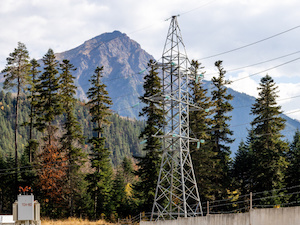 В Карачаево-Черкесии перенесена из поймы реки Большой Зеленчук опора ЛЭП «Зеленчукская - Буково»