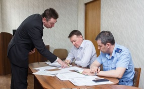 Прокурор Златоуста Рустем Акманов провел четвертое с начала года совещание по вопросу расчётов муниципалитета за поставленный газ