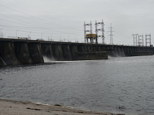 Жигулевская ГЭС открыла водосливную плотину