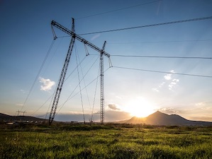 «ФСК ЕЭС» заменит дистанционные распорки на девяти ЛЭП 330 кВ в Дагестане