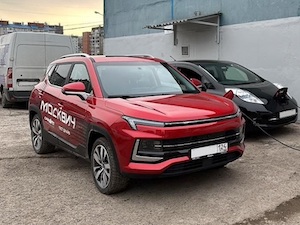 Первый в Красноярске электромобиль «Москвич 3е» стал участником проекта «Проверено. Работает!»