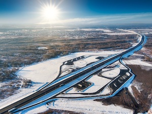 «Газпром нефть» в 2022 году в 10 раз увеличила отгрузку высокотехнологичных битумов для строительства трассы М-12