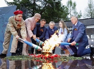 «Газпром межрегионгаз» подключил к сетевому газу Вечные огни в нескольких регионах России