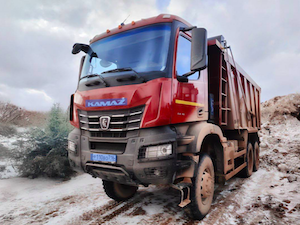 «Газстройпром» пополнил парк техники на Ковыкте полноприводным самосвалом