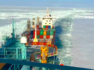 Новый атомный ледокол «Якутия» обеспечил первую проводку судна