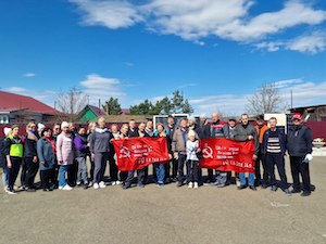 Хакасское РДУ организовало субботник у мемориала Победы в селе Подсинее