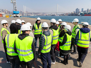 FESCO открыла новый сезон федерального проекта «Билет в будущее» во Владивостокском морском торговом порту