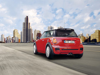 MINI готовит конкурента VW Golf GTI