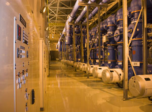 МЭС Центра заводит линий электропередачи на новое оборудование «Очаково»