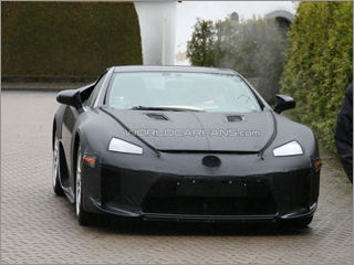 Новый суперкар Lexus LF-A попался шпионам