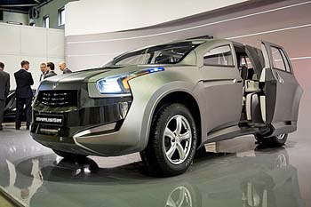 Marussia показала гигантский внедорожник