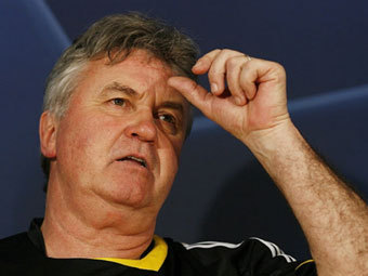 Агент Хиддинка пригрозил РФС судом