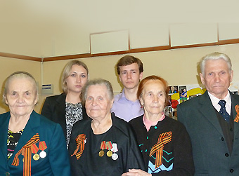 Совет молодых специалистов НИПИгаза поздравил ветеранов