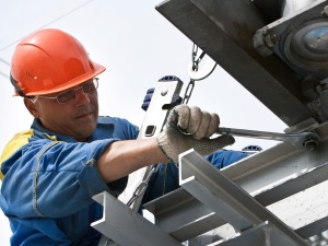 Завершился монтаж фундаментов опор спецперехода ЛЭП через реку Зея в Амурской области