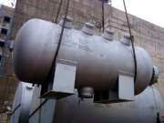 В здании турбины второго энергоблока ЛАЭС-2 установлены на штатные места два конденсатосборника