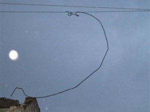 Несовершеннолетние хулиганы регулярно лишали света центральную часть Новоржева