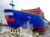 На атомный ледокол «Урал» погрузили мачту