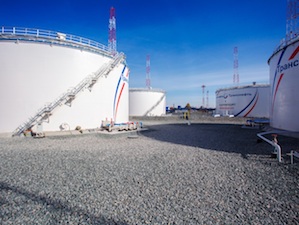 «Транснефть - Западная Сибирь» проверила на прочность и герметичность построенные резервуары на ЛПДС «Омск»