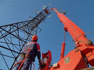 «Россети Янтарь» заменили 55 километров провода на линиях электропередачи