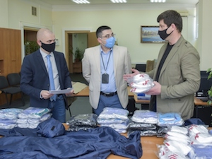 Профсоюз «Энергоатома» помогает обеспечивать средствами защиты работников Запорожской АЭС и медработников Энергодара