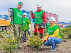 Праздник Весны и Труда «Восточный Порт» отметил массовым озеленением угольного комплекса