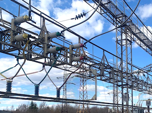 «ФСК ЕЭС» заменит опорно-стержневую изоляцию в магистральном сетевом комплексе Санкт-Петербурга и Ленинградской области