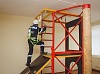 Белорецкий металлургический комбинат оборудовал стенд для обучения сотрудников работе на высоте
