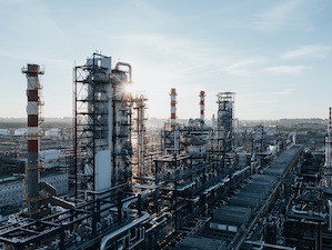 Московский НПЗ завершит строительство комплекса глубокой переработки нефти в 2025 году