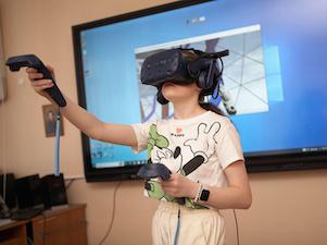 Специалисты ТРИНИТИ разрешили школьникам разобрать термоядерную установку на части с помощью VR-очков