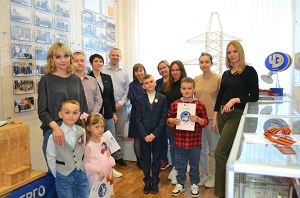 Работники «Чувашэнерго» привели детей в музей для знакомства с историей чувашской энергетики