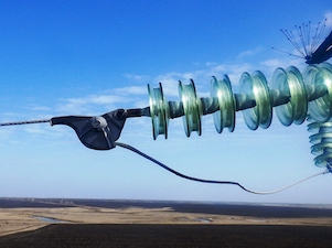 «Саратовские распределительные сети» проверили состояние провода и грозотроса на ЛЭП 110 кВ Самойловка