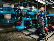 «МОЭК» 255 раз за отопительный сезон ограничивала поставку тепла потребителям-должникам в Москве