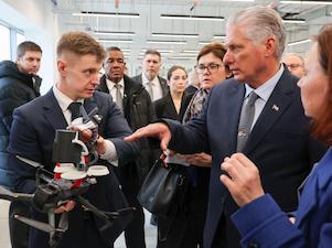 «Россети» представили президенту Кубы испытательный полигон и возможности лаборатории цифровых сетей в Санкт-петербурге