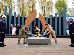 80 Вечных огней одновременно зажглись в рамках Всероссийской акции «Храним огонь Победы»