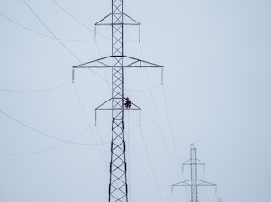 В Югре повышена надежность электроснабжения двух нефтяных месторождений