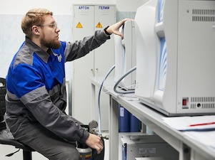 «Газпром добыча Ноябрьск» использует современное лабораторное оборудование для контроля качества добываемого углеводородного сырья