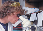 От энергодефицита мир спасут микробы-углееды