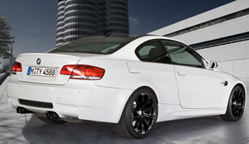 BMW показала шестимесячную M3