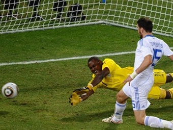 Вратарь сборной Нигерии обвинил мяч ЧМ-2010 в пропущенном голе