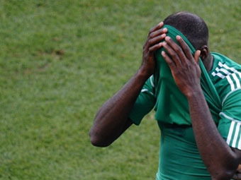 Игрок сборной Нигерии получил более тысячи писем с угрозами