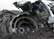 На месте катастрофы авиалайнера энергетики ведут восстановительные работы